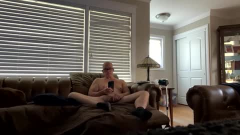 Snapshot of jamesjoyce52 chatting on 11.02.25 jamesjoyce52 online show from 11.02.25