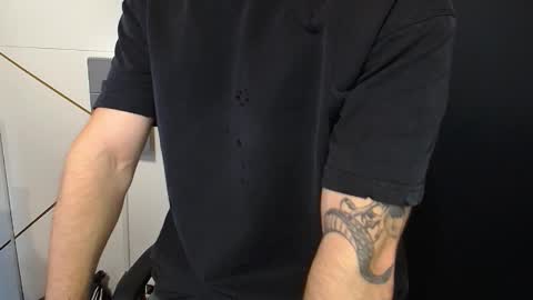 Snapshot of jamesmyersx chatting on 10.15.25 JamesMyers online show from 10.15.25