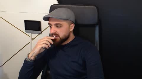 Snapshot of jamesmyersx chatting on 10.20.25 JamesMyers online show from 10.20.25