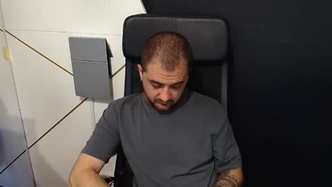 Snapshot of jamesmyersx chatting on 11.08.25 JamesMyers online show from 11.08.25