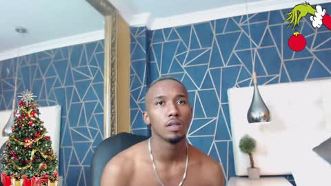 Snapshot of jamesparck chatting on 12.24.24 James online show from 12.24.24