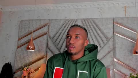 Snapshot of jamesparck chatting on 12.27.24 James online show from 12.27.24