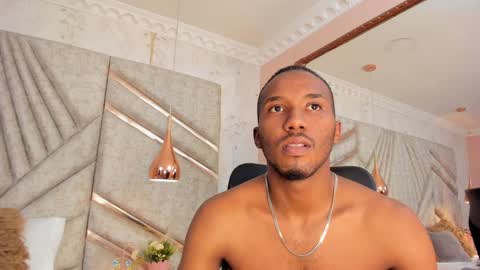 Snapshot of jamesparck chatting on 01.09.25 James online show from 01.09.25