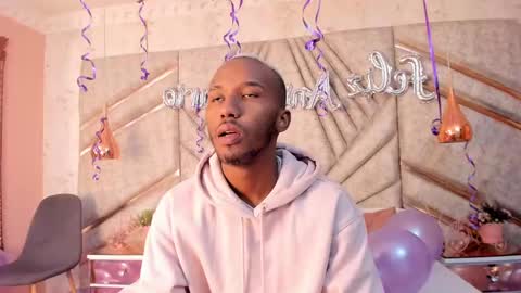 Snapshot of jamesparck chatting on 02.14.25 James online show from 02.14.25