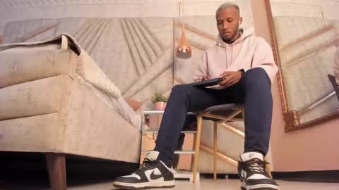 Snapshot of jamesparck chatting on 02.23.25 James online show from 02.23.25