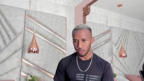 Snapshot of jamesparck chatting on 02.28.25 James online show from 02.28.25