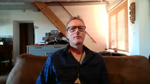 Snapshot of jamesperry38r chatting on 10.30.25 James online show from 10.30.25