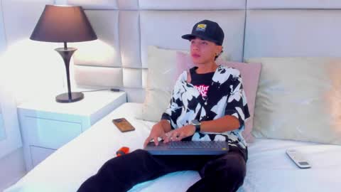 jamess_ford online show from 01.25.25