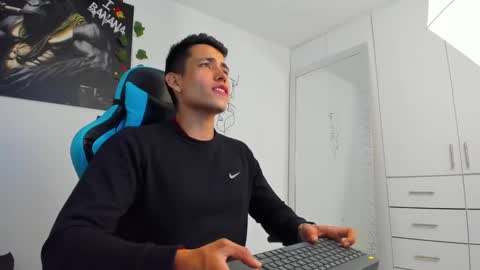 Jamess hott online show from 12.18.24