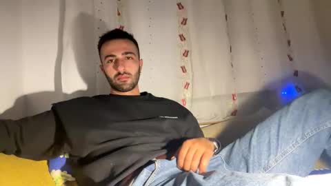 Snapshot of jamessandt chatting on 11.06.25 jamessandt online show from 11.06.25