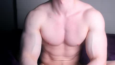 Snapshot of jamesstong chatting on 11.10.25 James Strong online show from 11.10.25