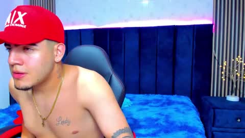 Snapshot of jamezprada chatting on 09.08.25 Jamezprada online show from 09.08.25