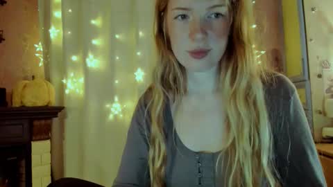 Snapshot of jane_and_star chatting on 11.09.25 Star online show from 11.09.25