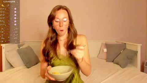 Snapshot of jane_danels chatting on 06.17.26 Jane Danels online show from 06.17.26