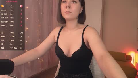 jane_kinn online show from 11.12.25