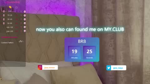 Snapshot of jane_meys chatting on 02.28.25 your kitty JANE roawww online show from 02.28.25