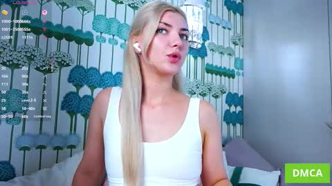 Snapshot of janecoxa chatting on 09.24.25 Jennifer online show from 09.24.25