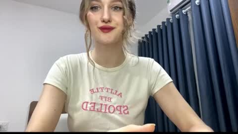 Janie online show from 04.03.26