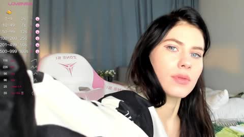 Snapshot of janetfletcher chatting on 01.01.25 janetfletcher online show from 01.01.25