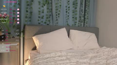 Snapshot of janetfletcher chatting on 02.11.25 janetfletcher online show from 02.11.25