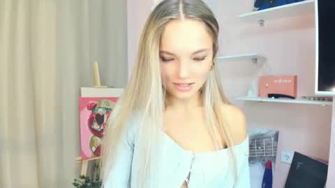 Snapshot of janewirtz chatting on 10.05.25 Hi Im Alice and here youll find something online show from 10.05.25