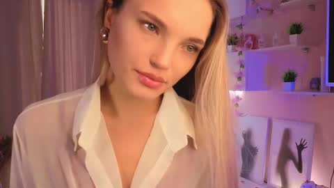 Snapshot of janewirtz chatting on 10.16.25 Hi Im Alice and here youll find something online show from 10.16.25