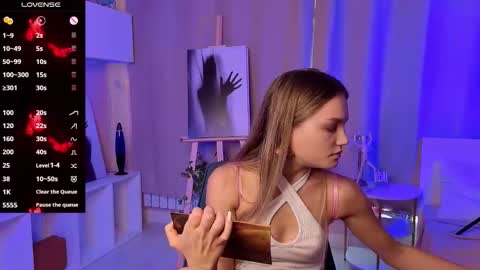 Snapshot of janewirtz chatting on 11.02.25 Hi Im Alice and here youll find something online show from 11.02.25