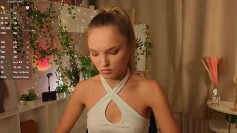 Snapshot of janewirtz chatting on 11.13.25 Hi Im Alice and here youll find something online show from 11.13.25