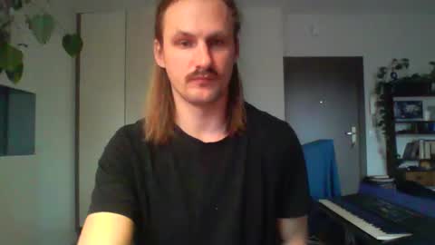 Snapshot of jankujan chatting on 12.28.24 jankujan online show from 12.28.24