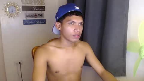 Snapshot of janlloyd04 chatting on 10.01.25 janlloyd04 online show from 10.01.25