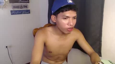 Snapshot of janlloyd04 chatting on 10.03.25 janlloyd04 online show from 10.03.25