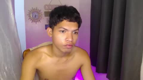 Snapshot of janlloyd04 chatting on 10.08.25 janlloyd04 online show from 10.08.25