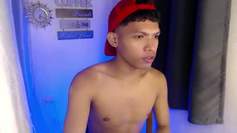 Snapshot of janlloyd04 chatting on 10.21.25 janlloyd04 online show from 10.21.25