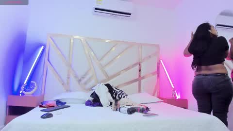 Snapshot of janna_foxx chatting on 11.07.25 Janna online show from 11.07.25