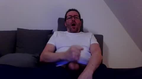 Snapshot of jannis_37 chatting on 11.12.25 jannis_37 online show from 11.12.25