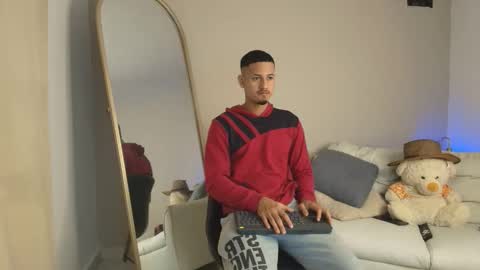 janomar01 online show from 01.18.26