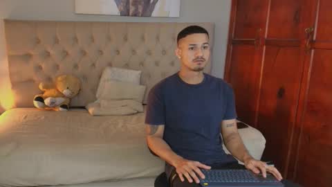 janomar01 online show from 03.08.26