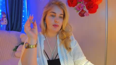 Snapshot of jansylines chatting on 12.30.24 JansyLines online show from 12.30.24