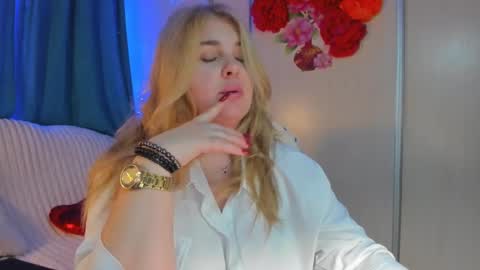 Snapshot of jansylines chatting on 02.12.25 JansyLines online show from 02.12.25