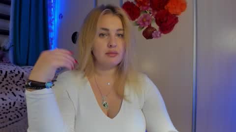 Snapshot of jansylines chatting on 10.07.25 JansyLines online show from 10.07.25