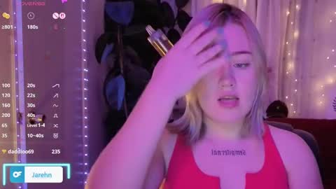 Snapshot of jarehn chatting on 09.13.25 Jaren online show from 09.13.25