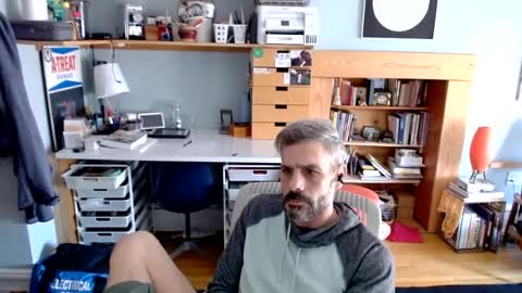 Snapshot of jareth_returns chatting on 03.08.25 jareth_returns online show from 03.08.25