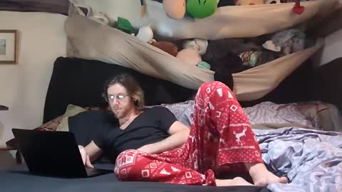 Jareth online show from 12.25.24