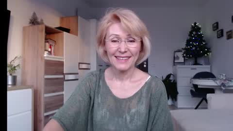 Jasmin room for people 40 online show from 01.03.25