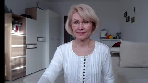Jasmin room for people 40 online show from 02.02.25