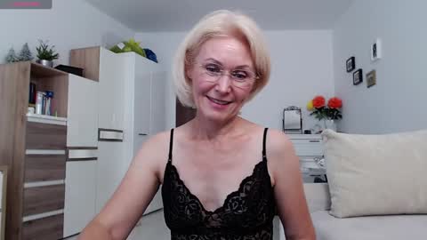 Jasmin room for people 40 online show from 09.21.25