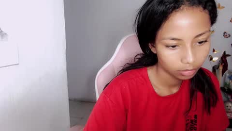 Snapshot of jasmin_brunette_ chatting on 10.01.25 Jasmin online show from 10.01.25