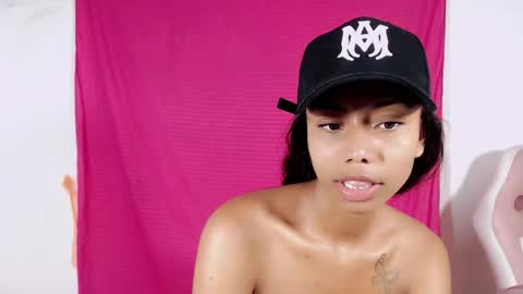 Snapshot of jasmin_brunette_ chatting on 10.24.25 Jasmin online show from 10.24.25