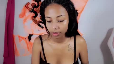 Snapshot of jasmin_brunette_ chatting on 10.27.25 Jasmin online show from 10.27.25