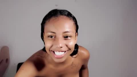 Snapshot of jasmin_brunette_ chatting on 11.04.25 Jasmin online show from 11.04.25